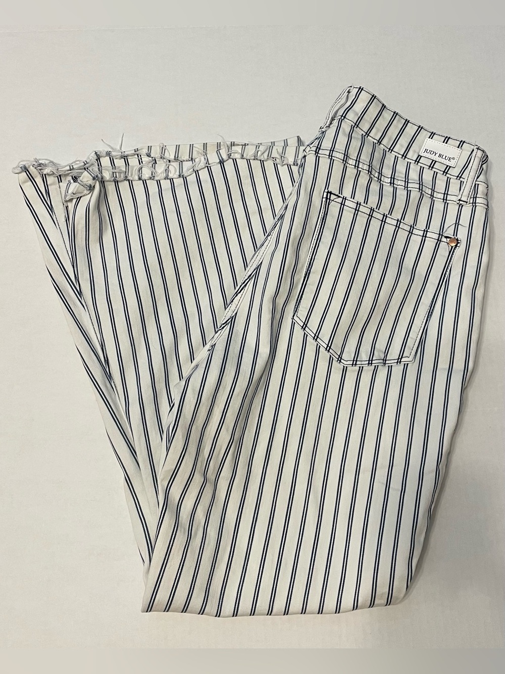 Judy Blue Pin Stripe Super Flare Jeans size 14W